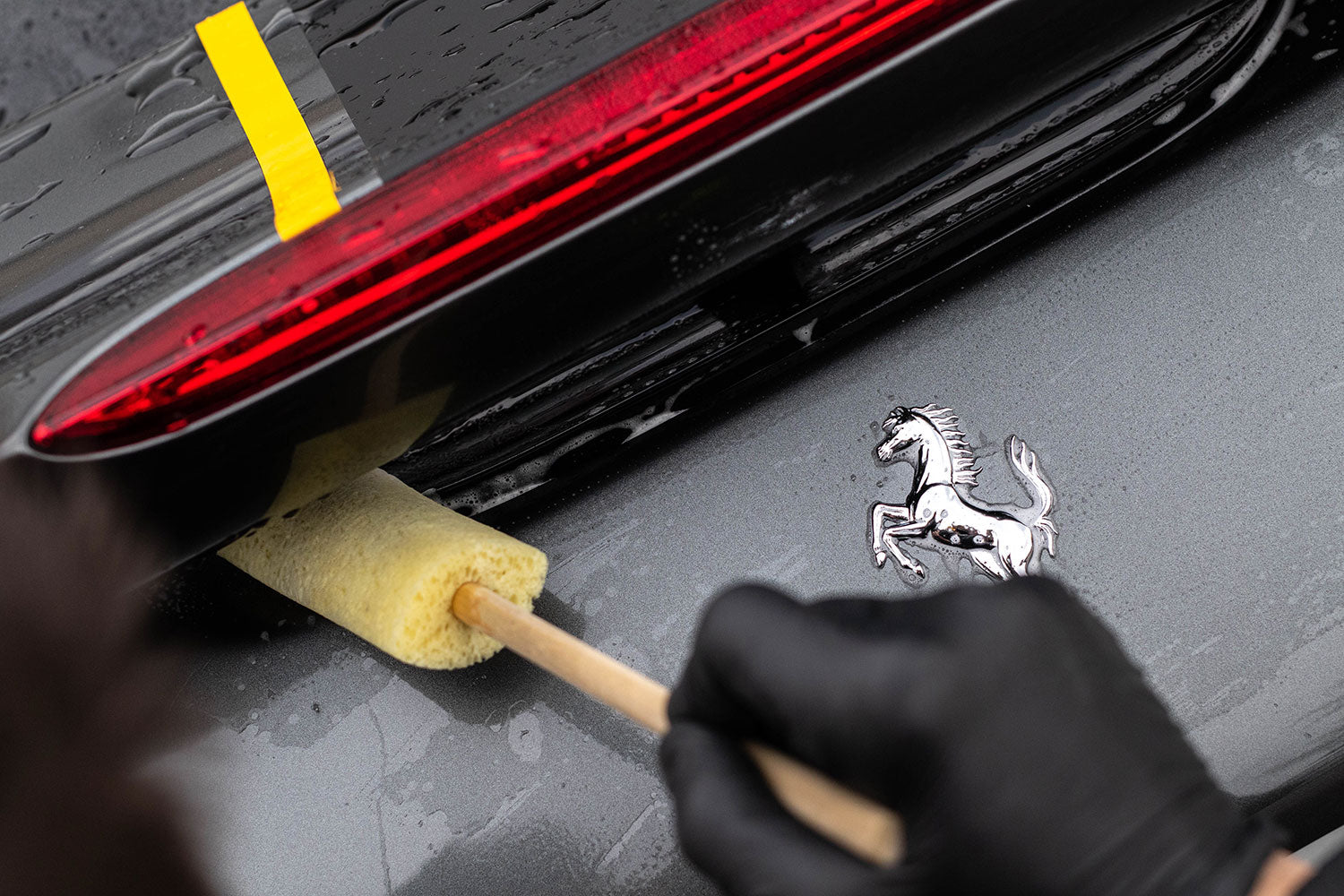 Oval spoke cleaner in use 1