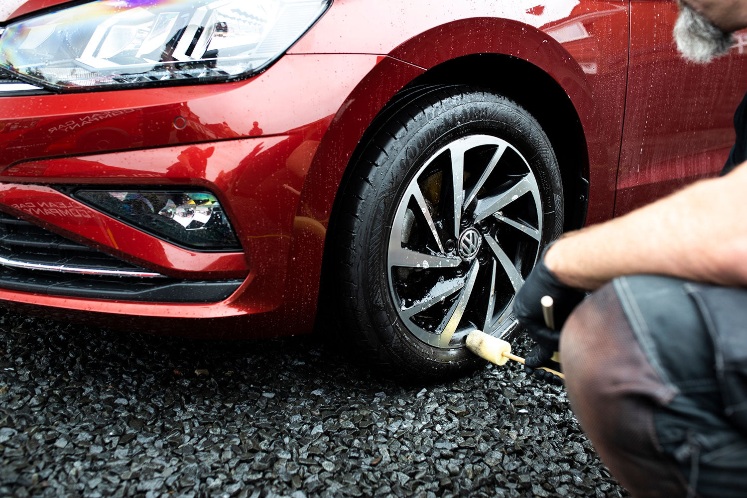 Round spoke cleaner in use 3