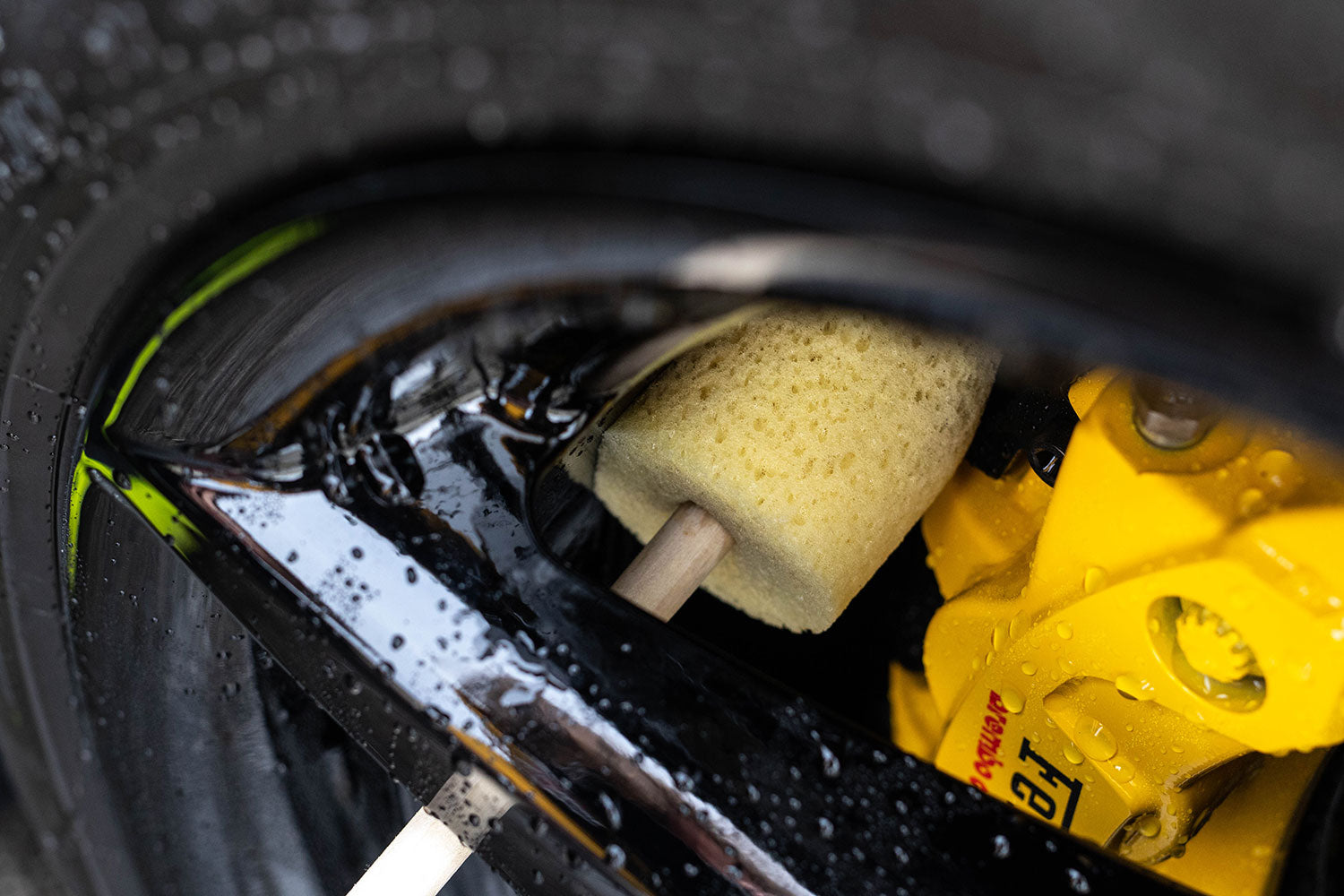 Round spoke cleaner in use 6