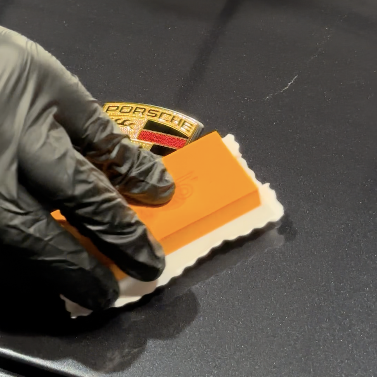 CarPro CQuartz CQUK 3.0 being levelled on a car panel
