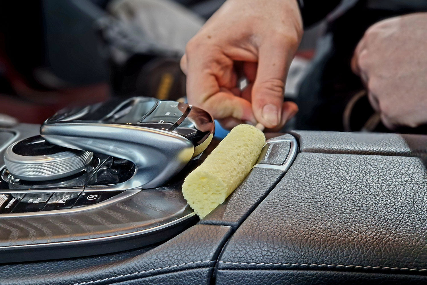 Teardrop sponge in use 1