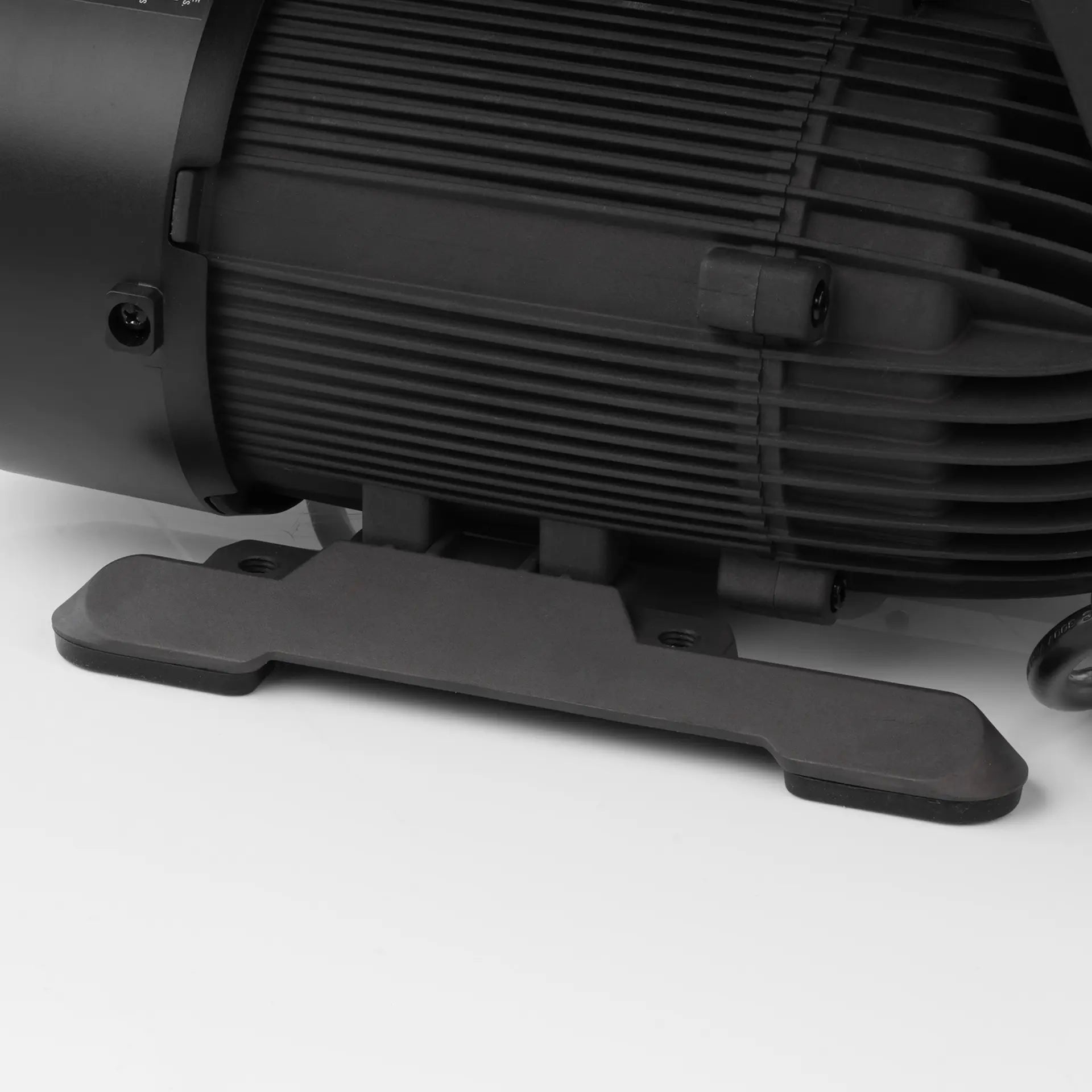 Active 2.3 Pressure Washer – rubber foot detail