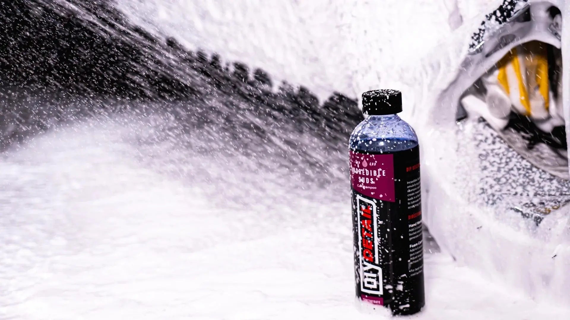 DIY Detail Incredible Suds T2 producing thick foam during a snow foam wash