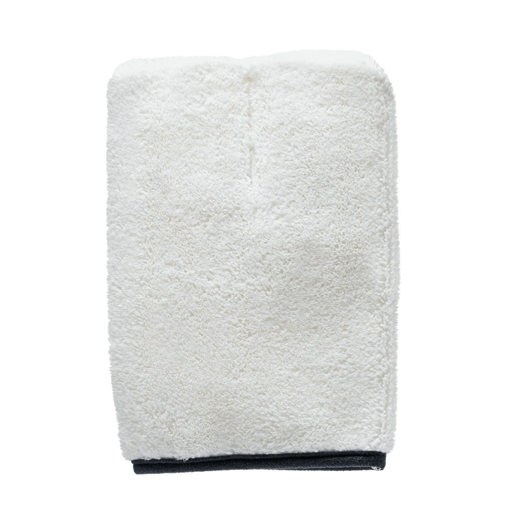 YumCars Exfoliator Mitt interior scrubber pad — product front